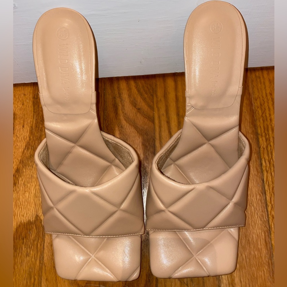 Open Toe, Kitten Heel, Slide on Sandal~Quilted~NWT